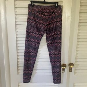 Onzie Pink and Black Patterned Leggings